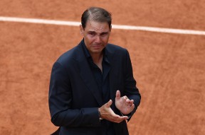 纳达尔重返赛场，领先优势明显首场状态出色，尤文图斯观众沸腾！