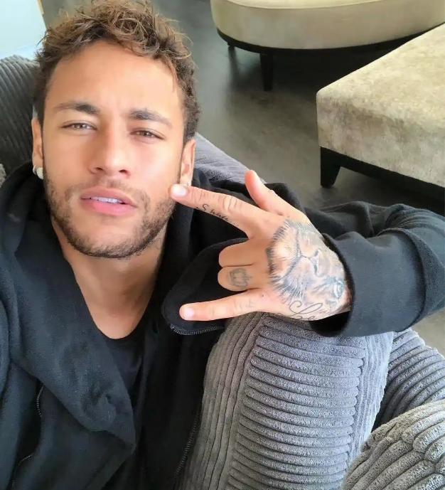  内马尔比赛时间 